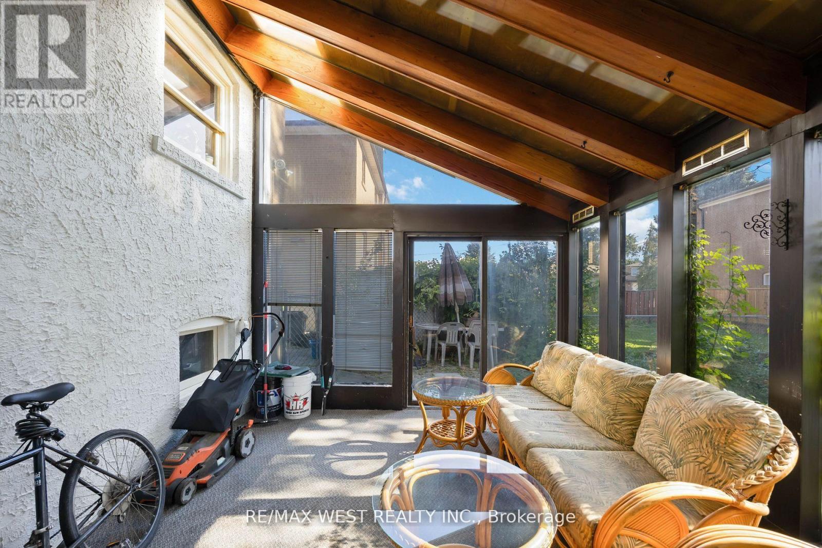 241 Eileen Avenue, Toronto, Ontario  M6N 1W5 - Photo 27 - W12519852