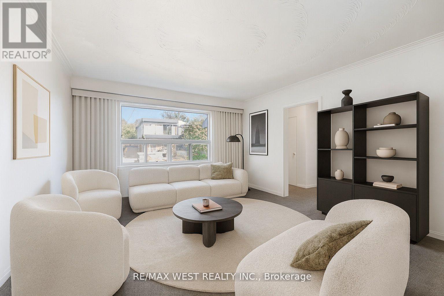 241 Eileen Avenue, Toronto, Ontario  M6N 1W5 - Photo 4 - W12519852