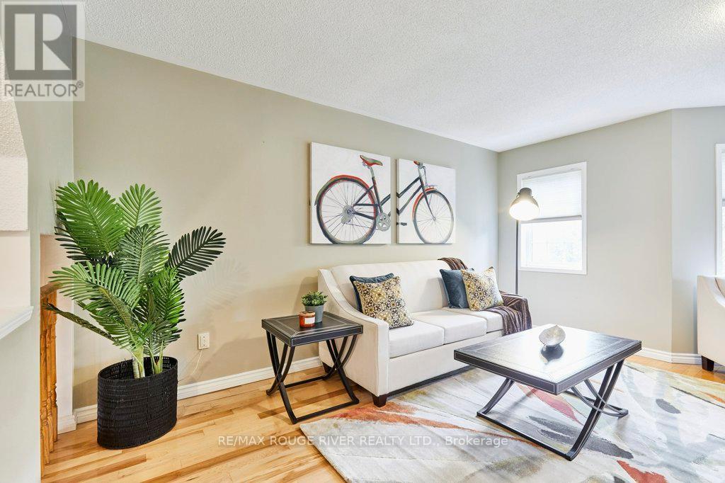 104 Roxton Road, Oakville, Ontario  L6H 6V4 - Photo 20 - W12519866