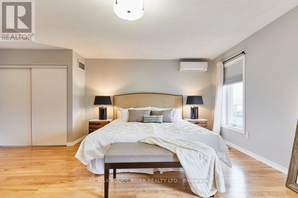 104 Roxton Road, Oakville, Ontario  L6H 6V4 - Photo 30 - W12519866