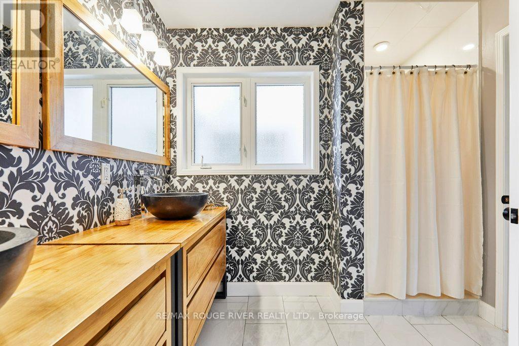 104 Roxton Road, Oakville, Ontario  L6H 6V4 - Photo 34 - W12519866