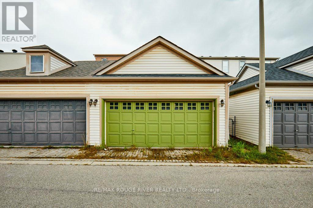 104 Roxton Road, Oakville, Ontario  L6H 6V4 - Photo 37 - W12519866