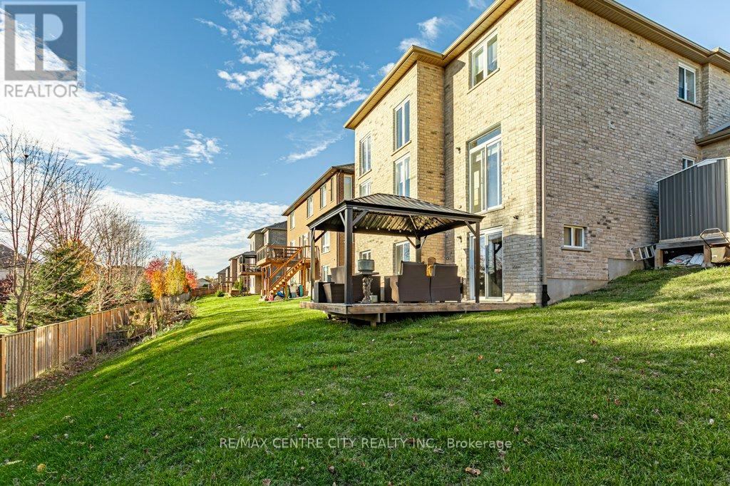 150 Queen Street, Middlesex Centre, Ontario N0L 1R0 - Photo 35 - X12519152