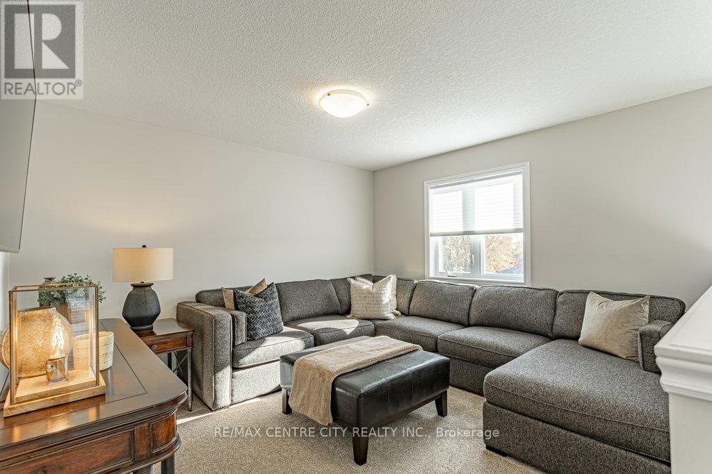 150 Queen Street, Middlesex Centre, Ontario N0L 1R0 - Photo 24 - X12519152