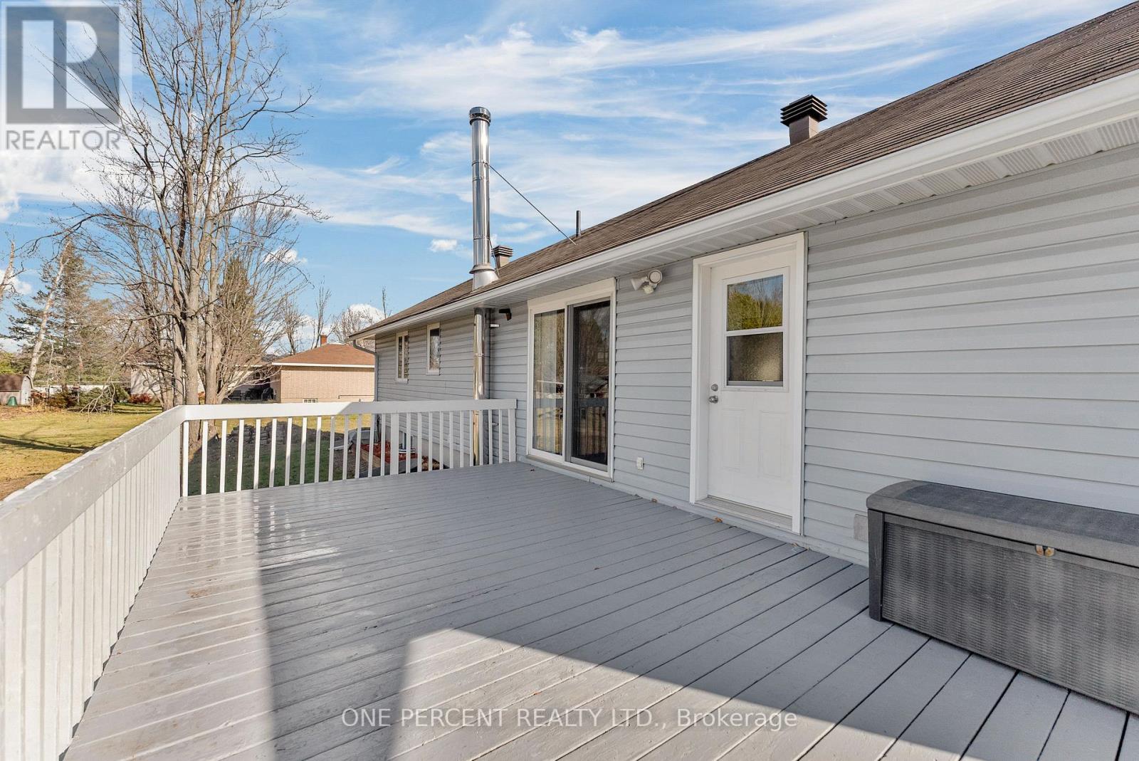 626 Willow Drive, Laurentian Valley, Ontario  K8A 4J1 - Photo 24 - X12514998