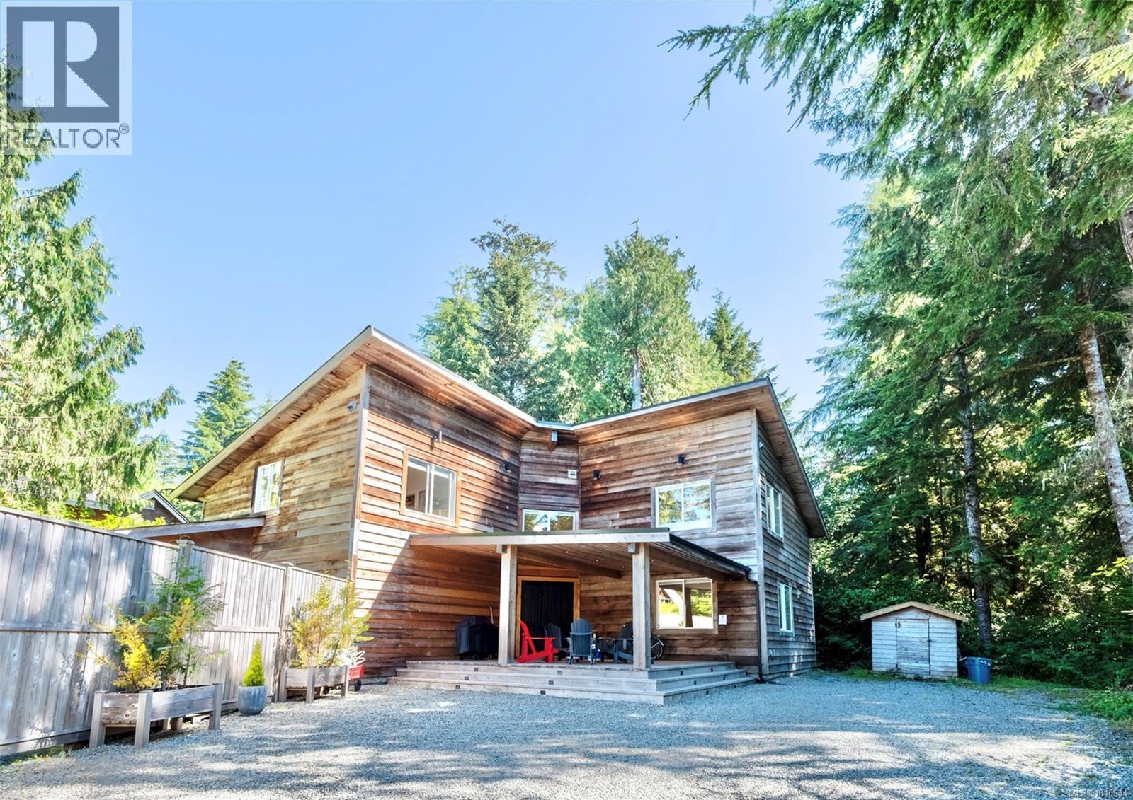1316 Lynn Rd, Tofino, British Columbia