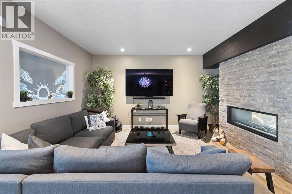 13 Arrowleaf Landing, Rural Rocky View County, Alberta  T3Z 0C5 - Photo 16 - A2269013