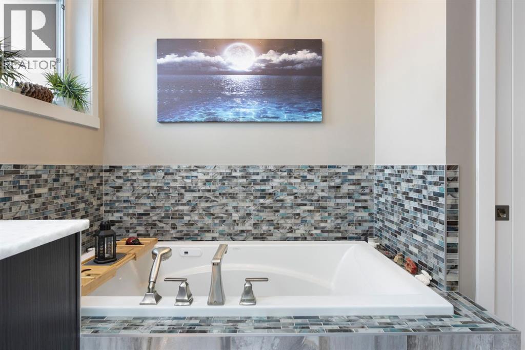 13 Arrowleaf Landing, Rural Rocky View County, Alberta  T3Z 0C5 - Photo 26 - A2269013