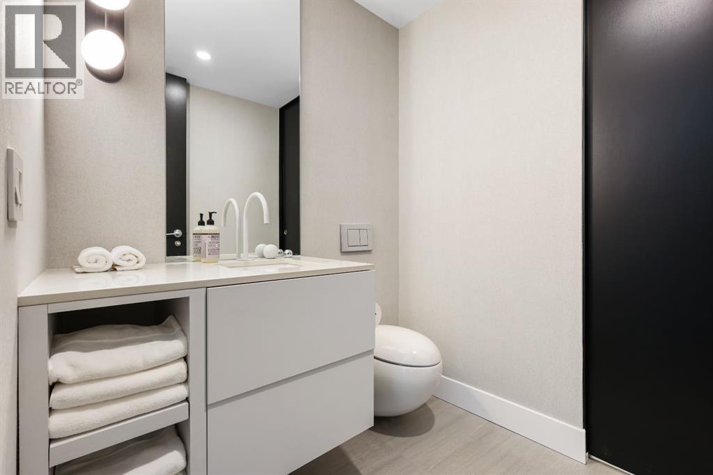 1807, 108 9 Avenue Sw, Calgary, Alberta  T2P 3H9 - Photo 5 - A2269054