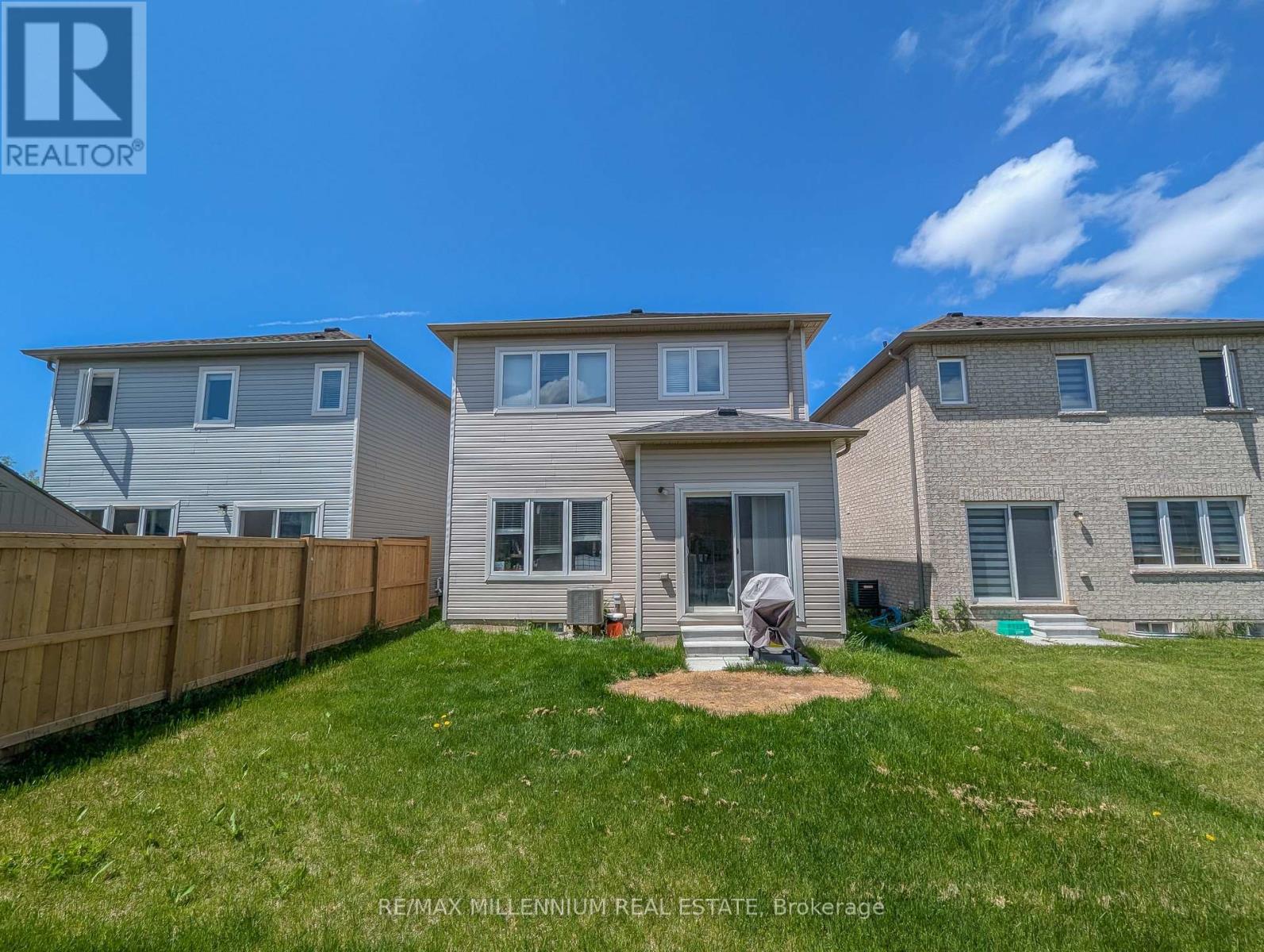 136 Tumblewood Place, Welland, Ontario  L3B 0J3 - Photo 3 - X12519864
