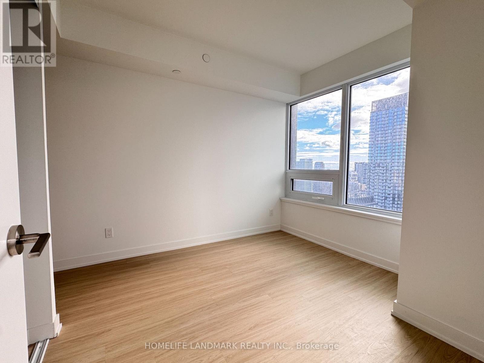 4016 - 8 Wellesley Street W, Toronto, Ontario  M4Y 0J5 - Photo 5 - C12519956