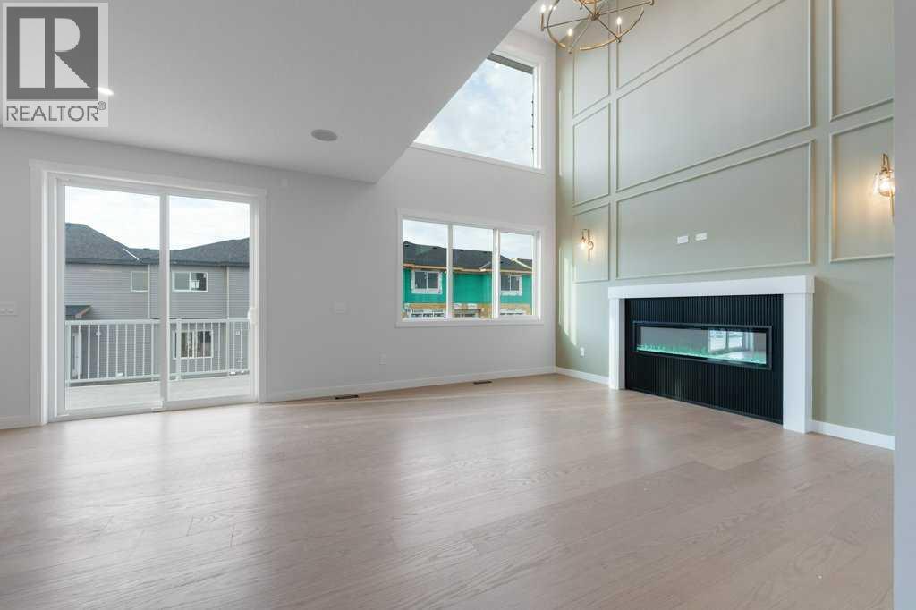 Property at 351 Waterford Grove image 3