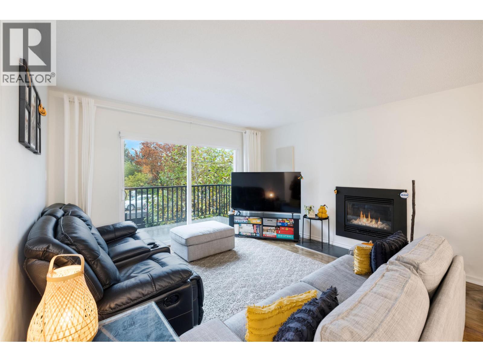 1709 Philip Avenue, North Vancouver, British Columbia V7P 2V9 - Photo 16 - R3064141