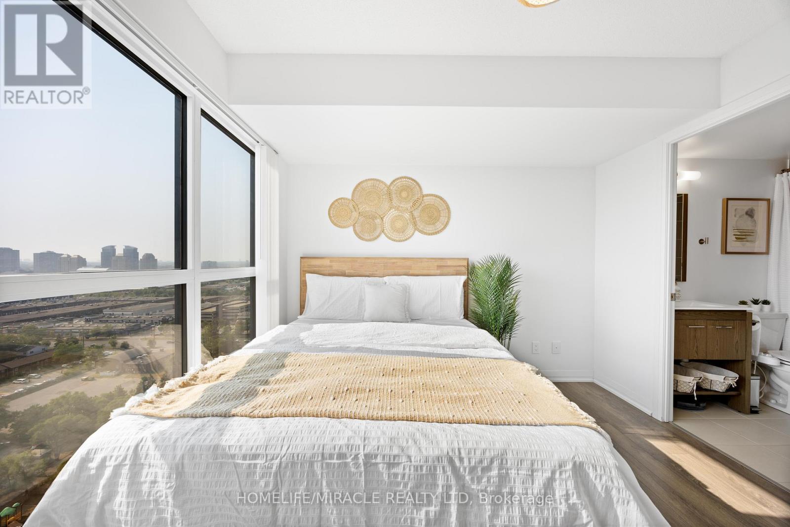 2002 - 30 Meadowglen Place, Toronto, Ontario M1G 0A6 - Photo 19 - E12519868