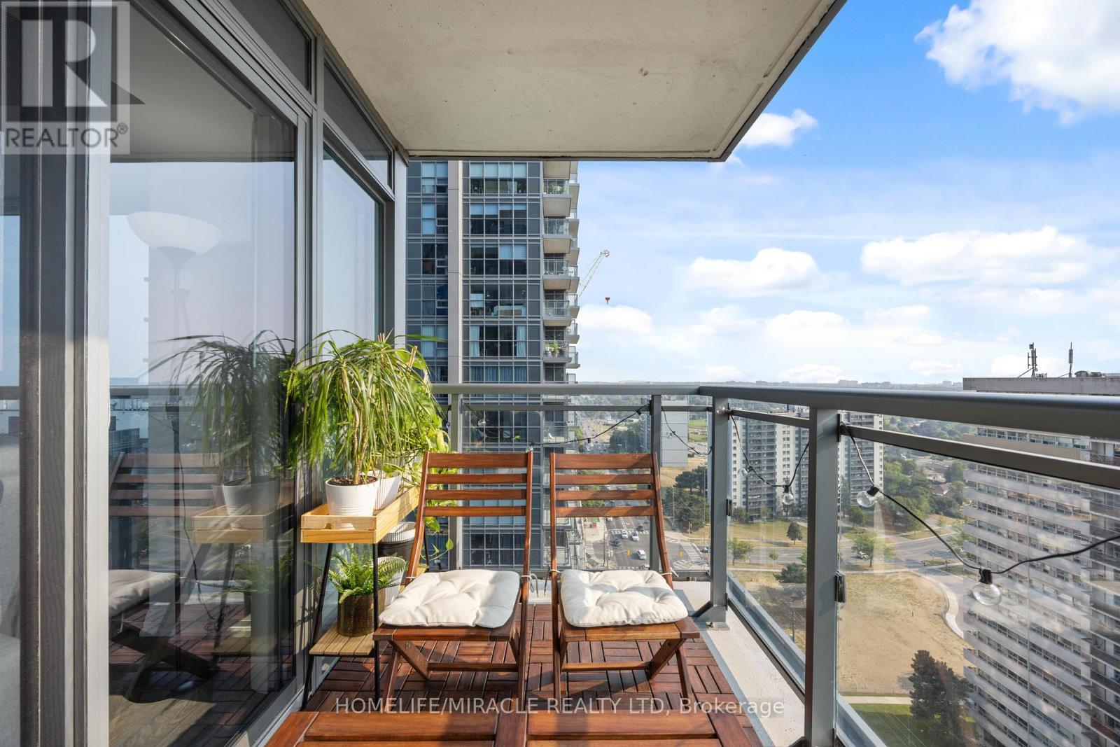 2002 - 30 Meadowglen Place, Toronto, Ontario M1G 0A6 - Photo 24 - E12519868