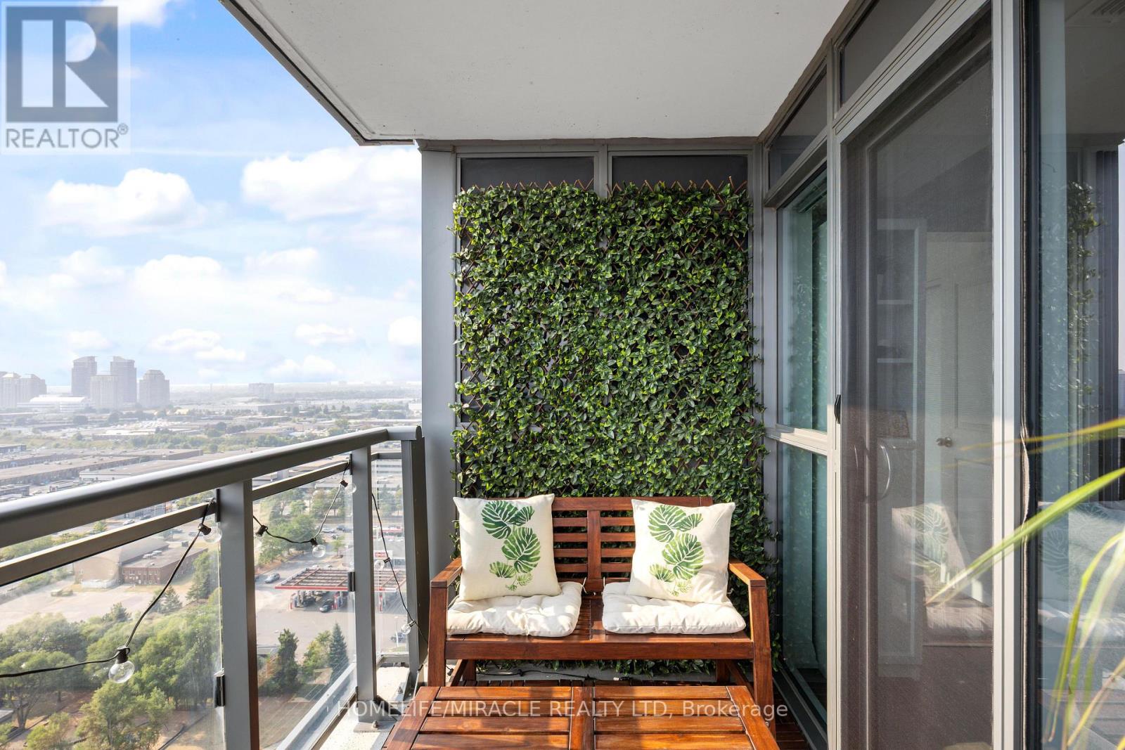 2002 - 30 Meadowglen Place, Toronto, Ontario M1G 0A6 - Photo 29 - E12519868