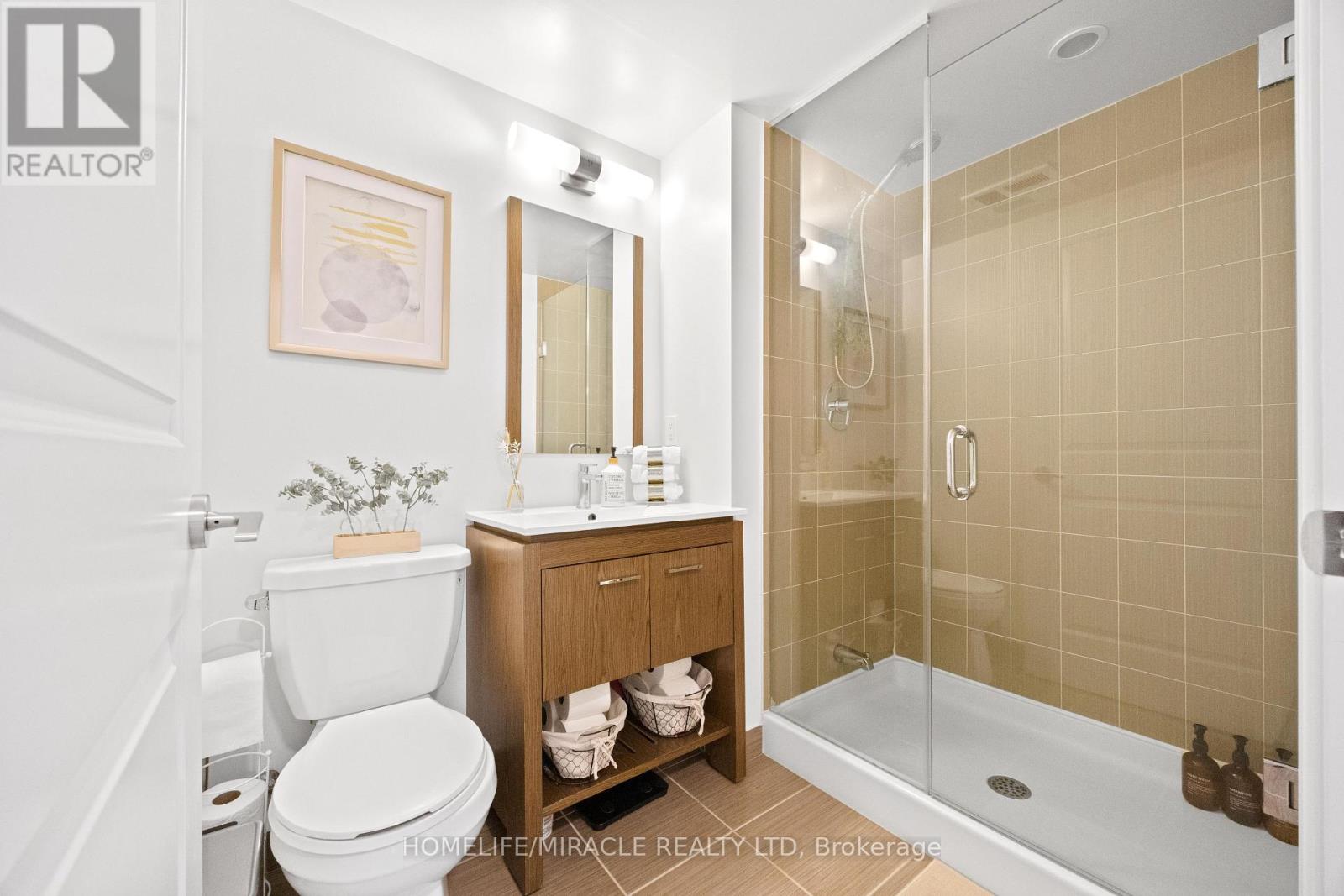 2002 - 30 Meadowglen Place, Toronto, Ontario M1G 0A6 - Photo 5 - E12519868