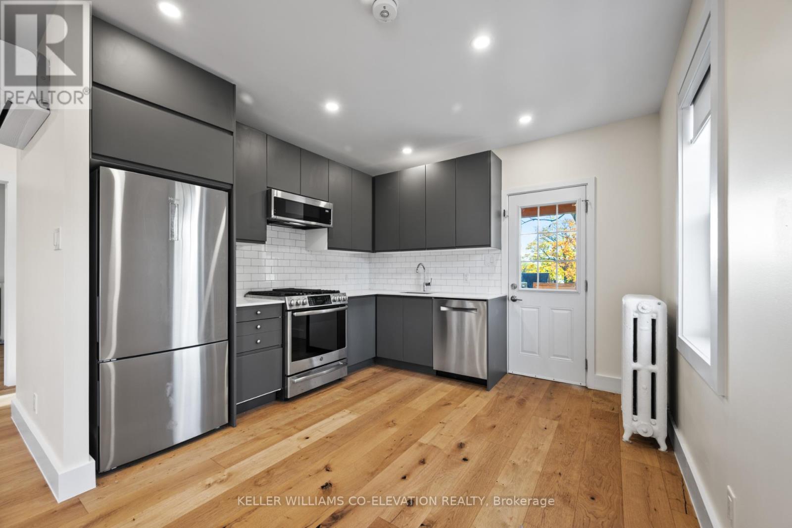 4 - 2461 Queen Street E, Toronto, Ontario  M4E 1H8 - Photo 5 - E12519924