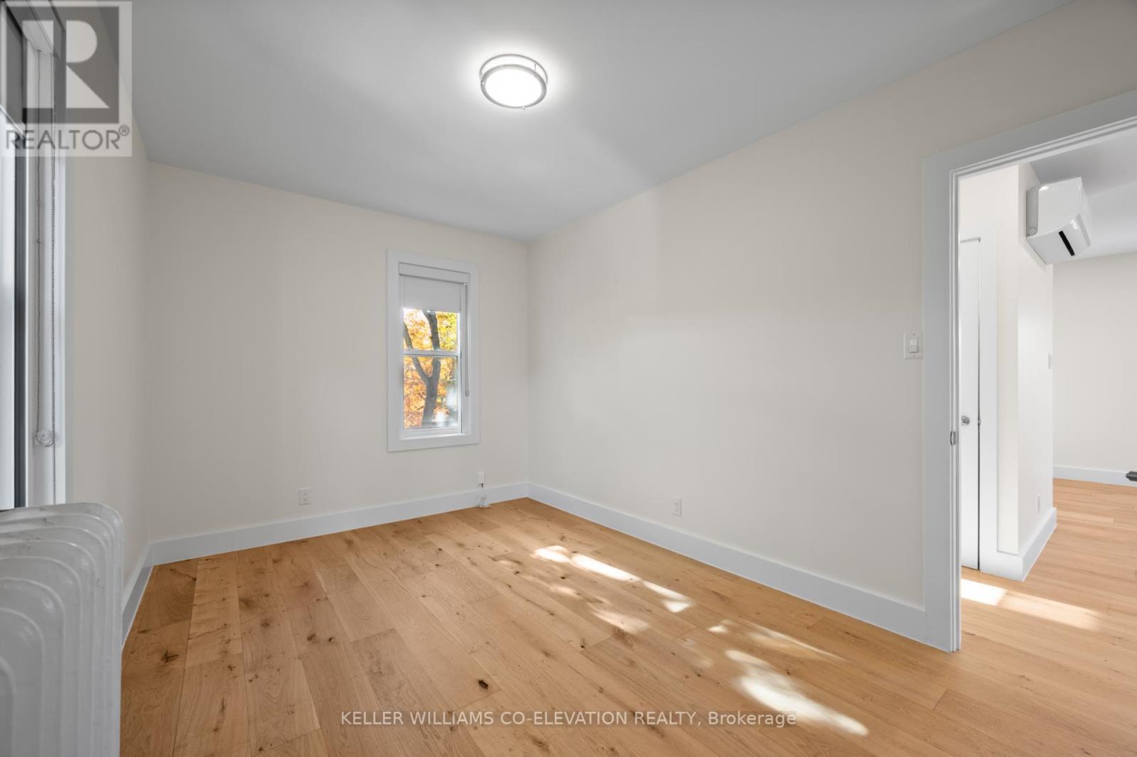 4 - 2461 Queen Street E, Toronto, Ontario  M4E 1H8 - Photo 8 - E12519924