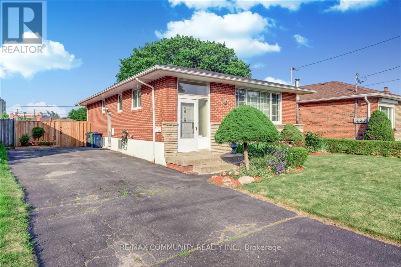 40 Aspendale Drive, Toronto, Ontario  M1P 4J6 - Photo 2 - E12519932