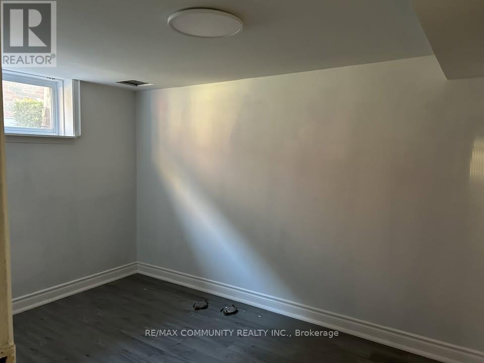 40 Aspendale Drive, Toronto, Ontario  M1P 4J6 - Photo 8 - E12519932