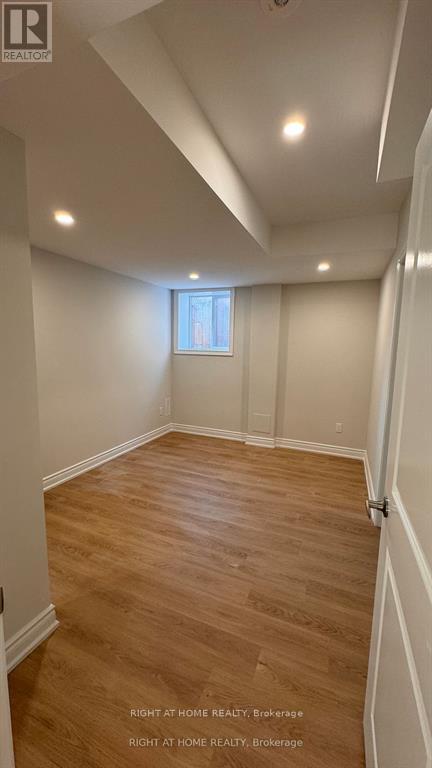 227 Miyako Court, Oshawa, Ontario L1L 0R7 - Photo 10 - E12519964