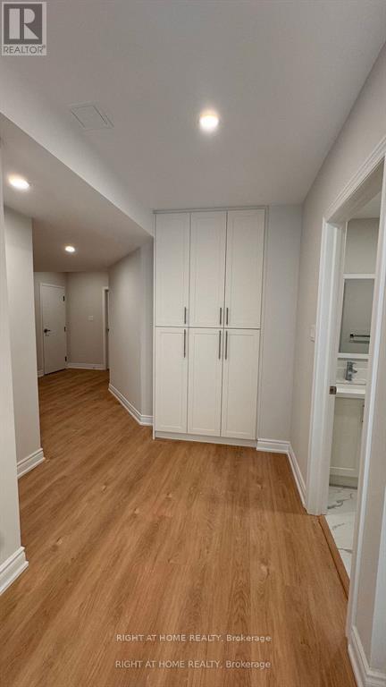 227 Miyako Court, Oshawa, Ontario L1L 0R7 - Photo 11 - E12519964