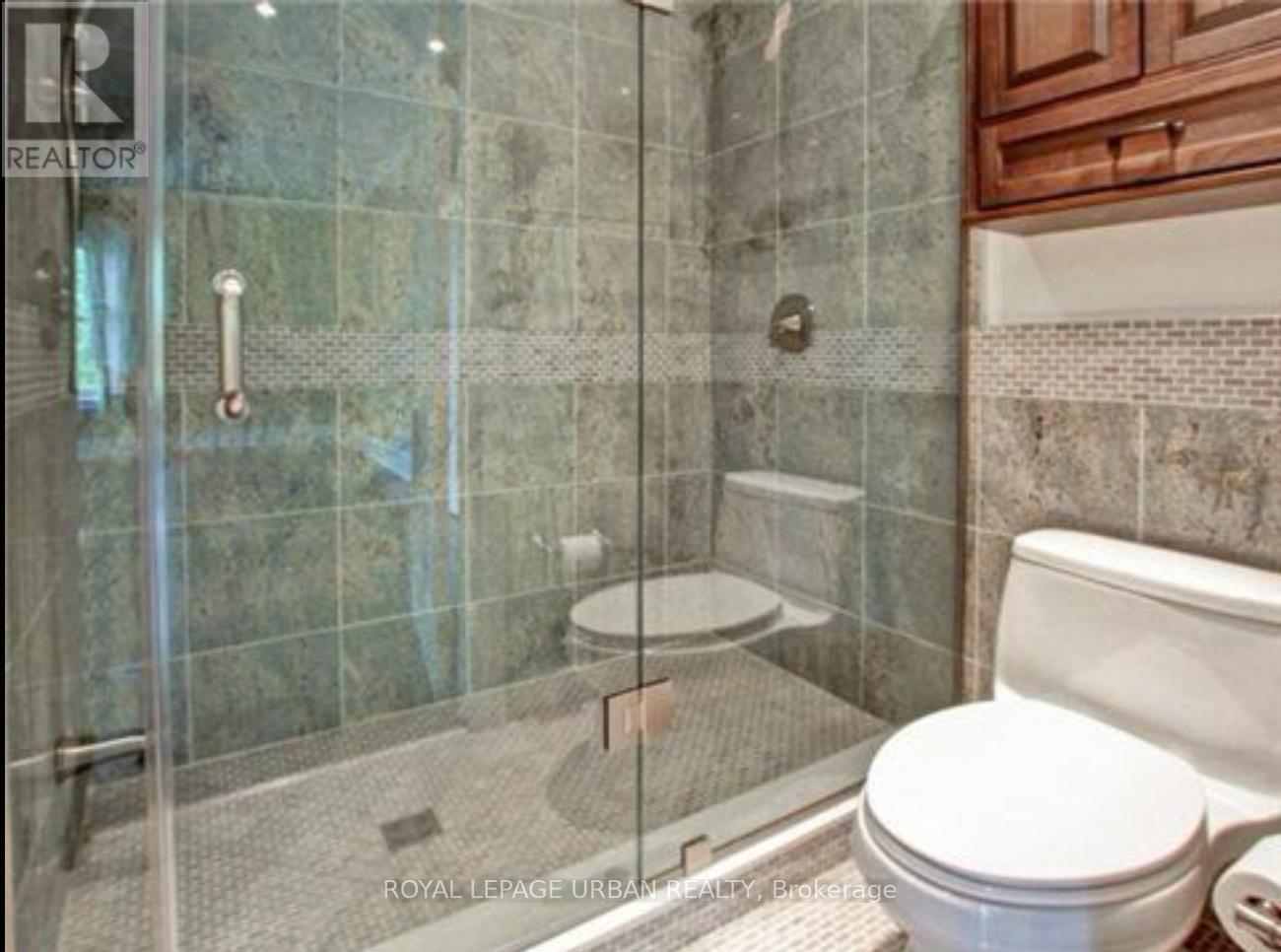 306 Seaton Street, Toronto, Ontario M5A 2T7 - Photo 15 - C12451384