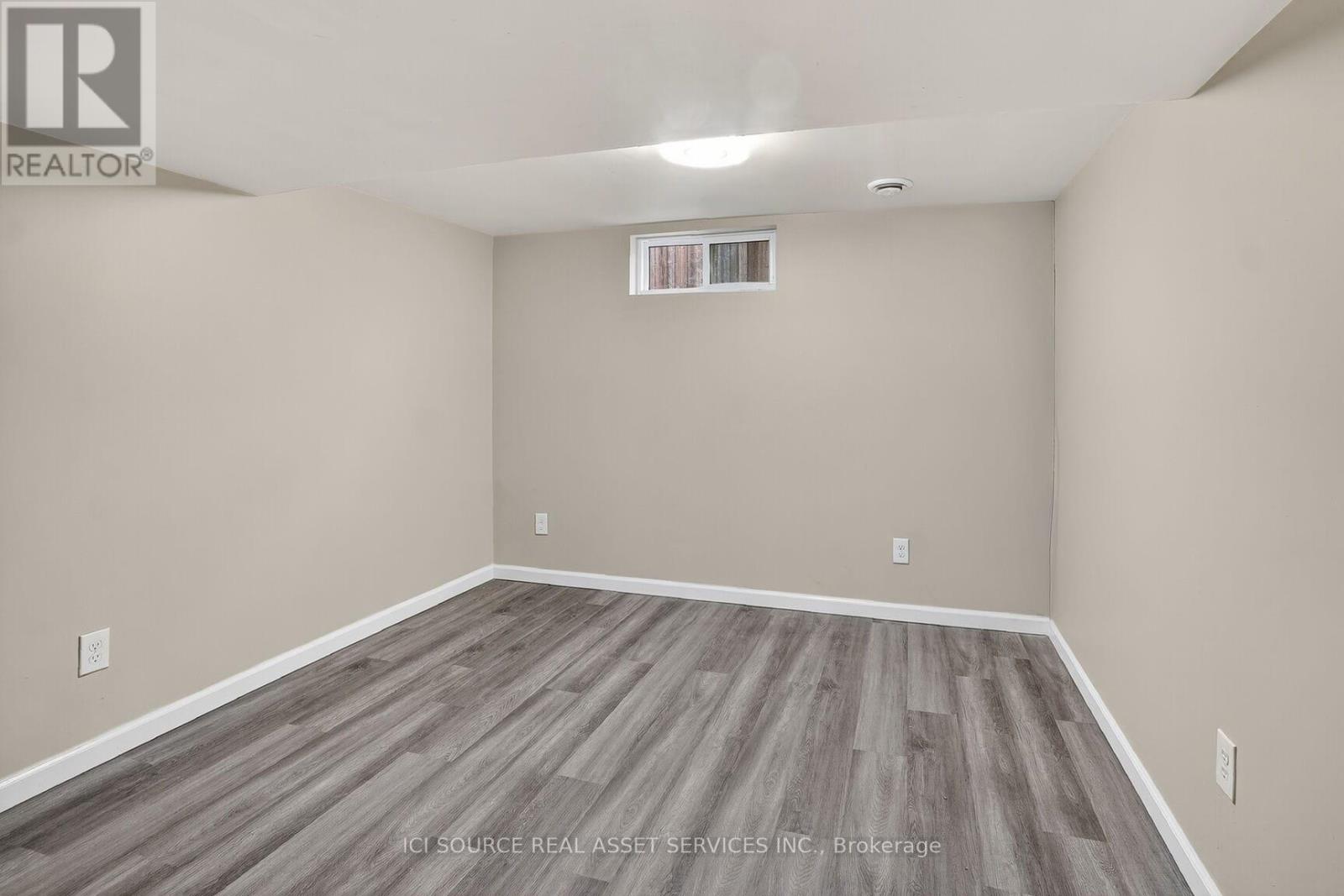 1393 Claymor Avenue, Ottawa, Ontario  K2C 1S5 - Photo 17 - X12451109