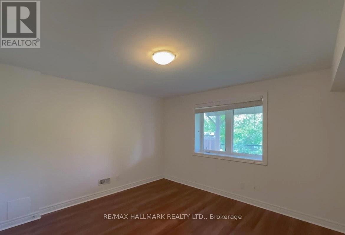 237 Frederick Curran Lane, Newmarket, Ontario  L3X 3J3 - Photo 8 - N12519884