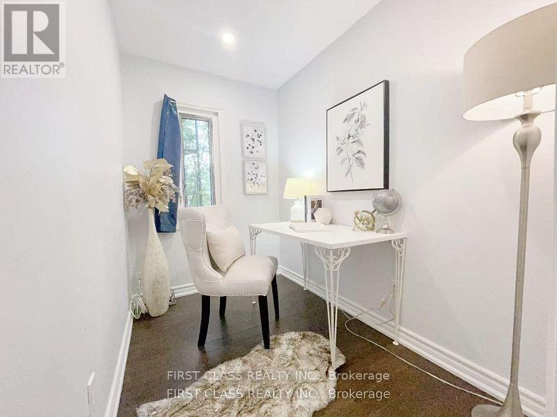 120 Sunset Beach Road, Georgina, Ontario  L0E 1N0 - Photo 7 - N12519898