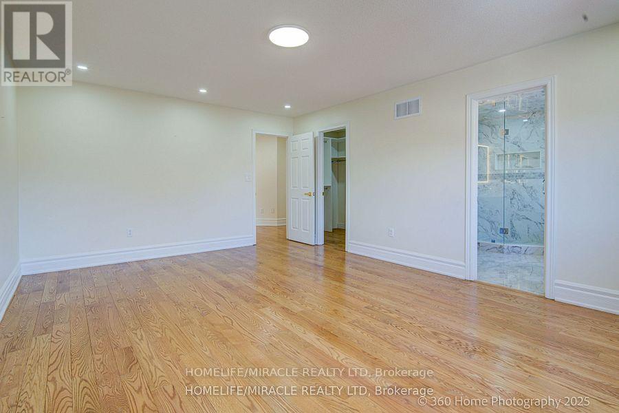 55 Lyndbrook Crescent, Brampton, Ontario  L6P 2N9 - Photo 13 - W12519876