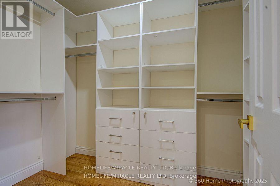 55 Lyndbrook Crescent, Brampton, Ontario  L6P 2N9 - Photo 14 - W12519876