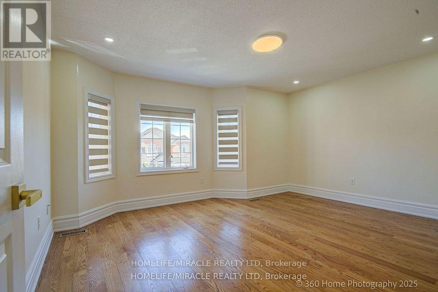 55 Lyndbrook Crescent, Brampton, Ontario  L6P 2N9 - Photo 18 - W12519876