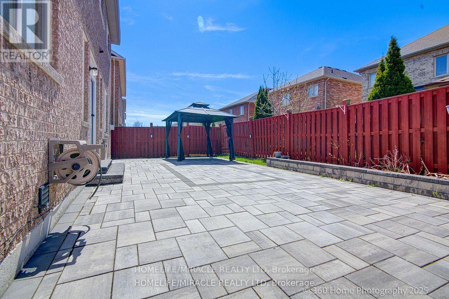 55 Lyndbrook Crescent, Brampton, Ontario  L6P 2N9 - Photo 28 - W12519876