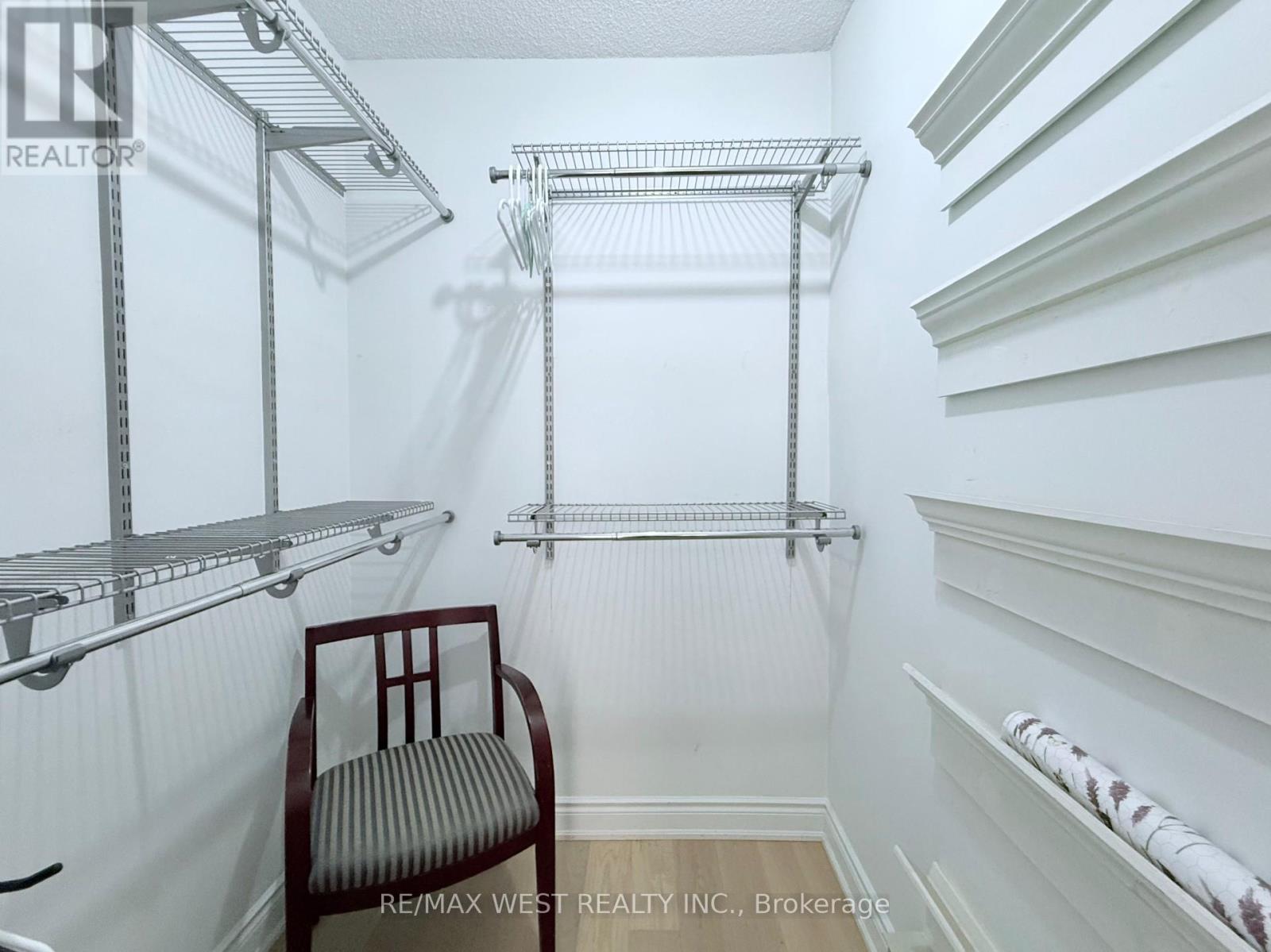 Uph1 - 25 Fairview Road W, Mississauga, Ontario L5B 3Y8 - Photo 16 - W12519902