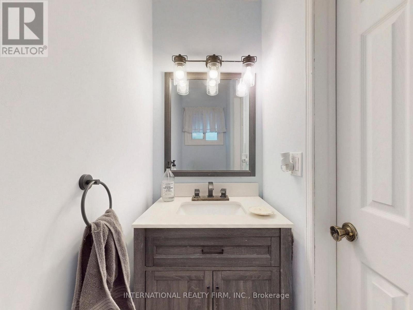 315 - 3900 Confederation Parkway, Mississauga, Ontario  L5B 0M3 - Photo 32 - W12519958