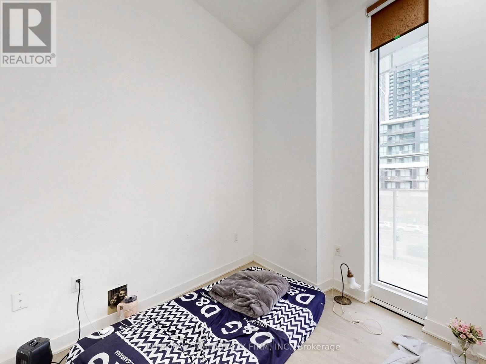 315 - 3900 Confederation Parkway, Mississauga, Ontario  L5B 0M3 - Photo 37 - W12519958