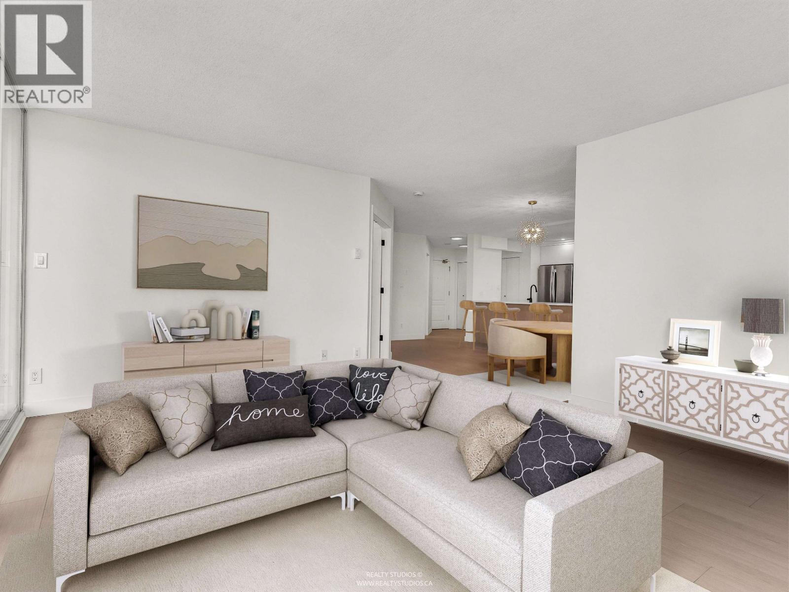 1003 1135 Quayside Drive, New Westminster, British Columbia V3M 6J4 - Photo 1 - R3065360