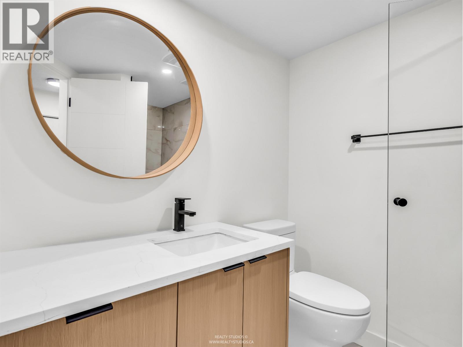 1003 1135 Quayside Drive, New Westminster, British Columbia V3M 6J4 - Photo 8 - R3065360