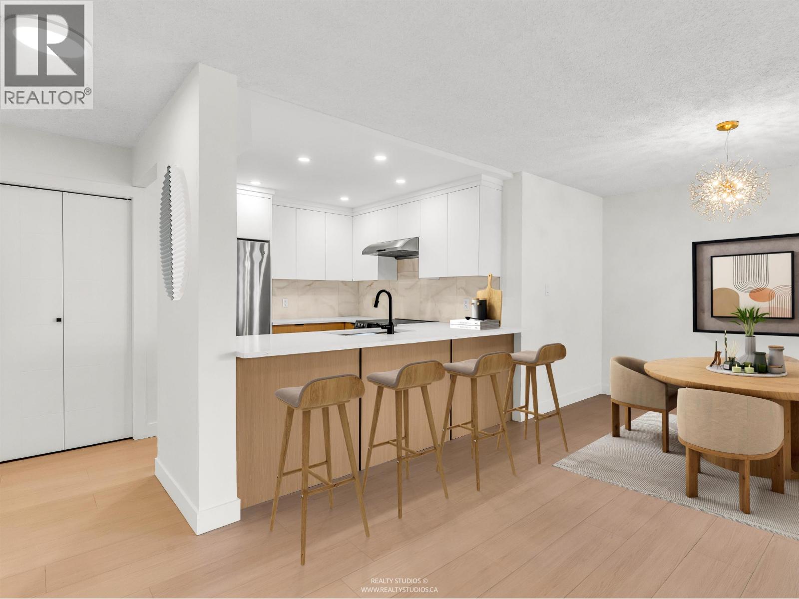 1003 1135 Quayside Drive, New Westminster, British Columbia V3M 6J4 - Photo 3 - R3065360