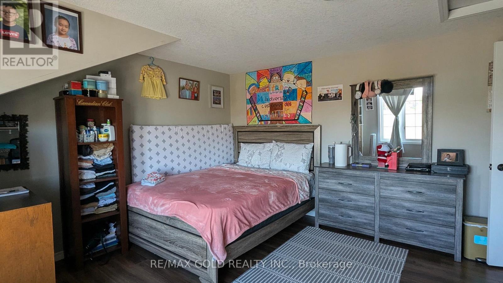 220 Westmeadow Drive, Kitchener, Ontario  N2N 3R1 - Photo 15 - X12519878