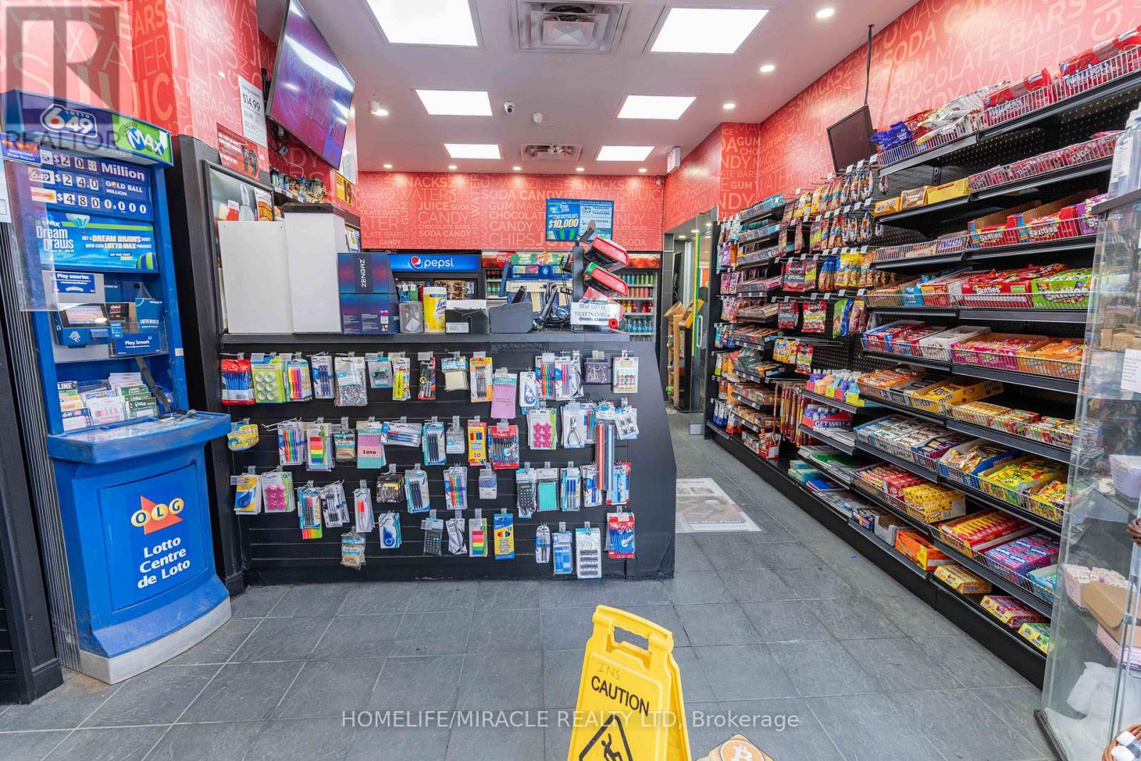 F007 - 2960 Kingsway Drive, Kitchener, Ontario  N2C 1X1 - Photo 16 - X12519914