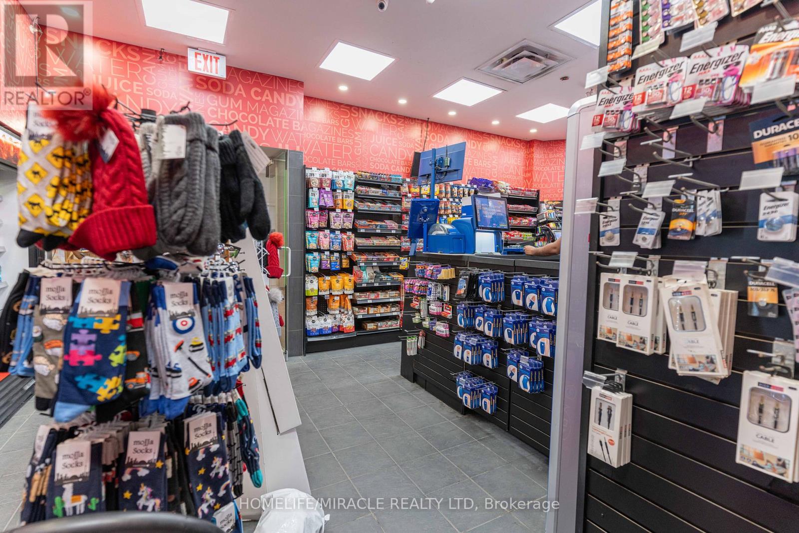 F007 - 2960 Kingsway Drive, Kitchener, Ontario  N2C 1X1 - Photo 7 - X12519914