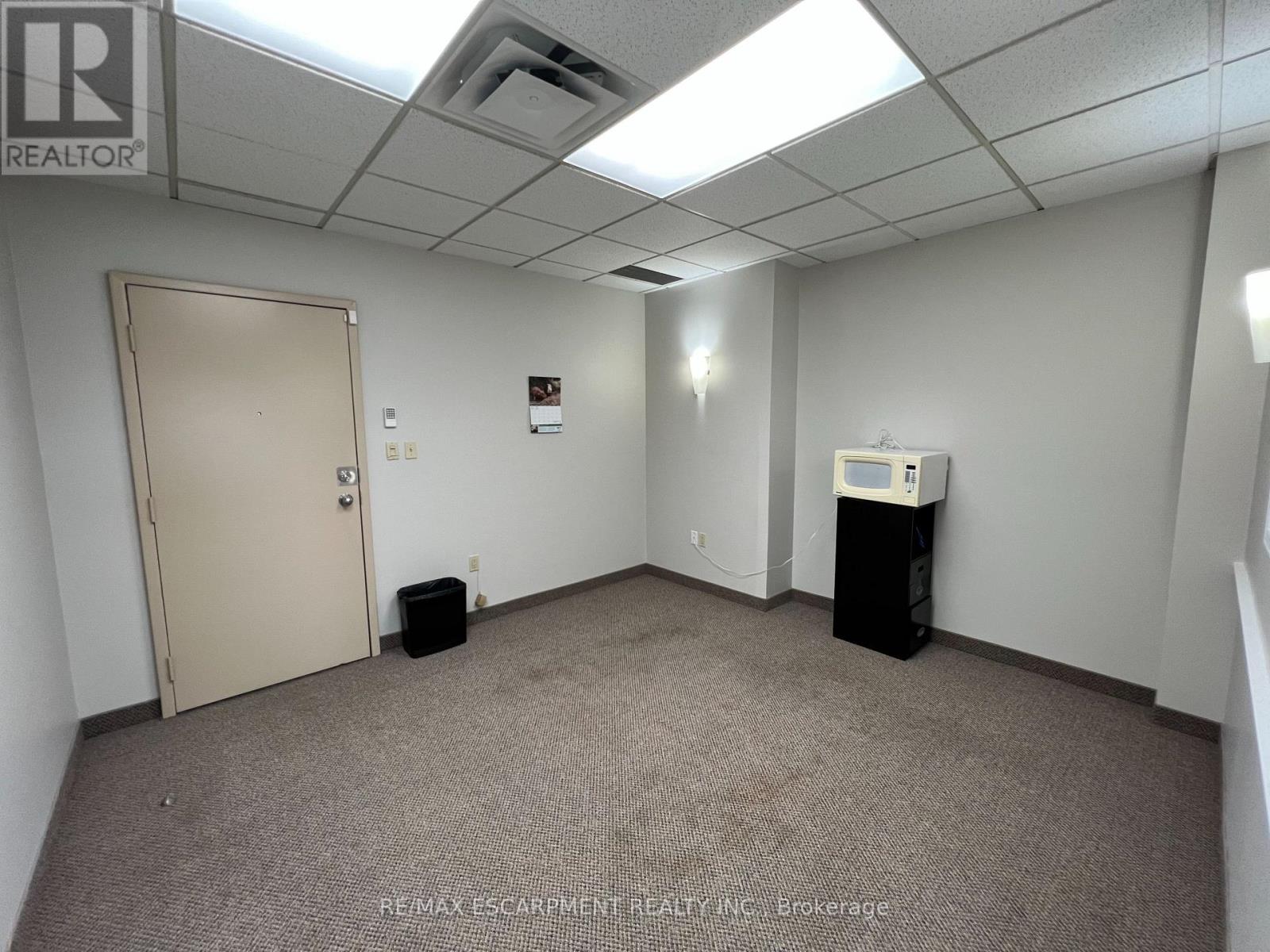 302 - 1030 Upper James Street, Hamilton, Ontario  L9C 6X6 - Photo 11 - X12519918