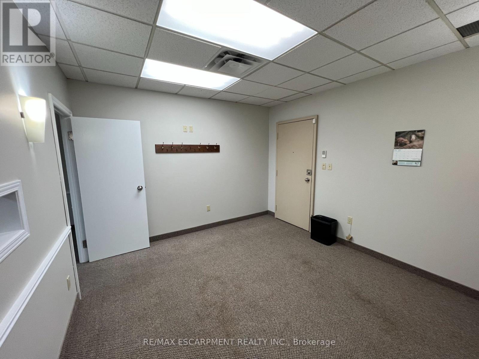 302 - 1030 Upper James Street, Hamilton, Ontario  L9C 6X6 - Photo 12 - X12519918