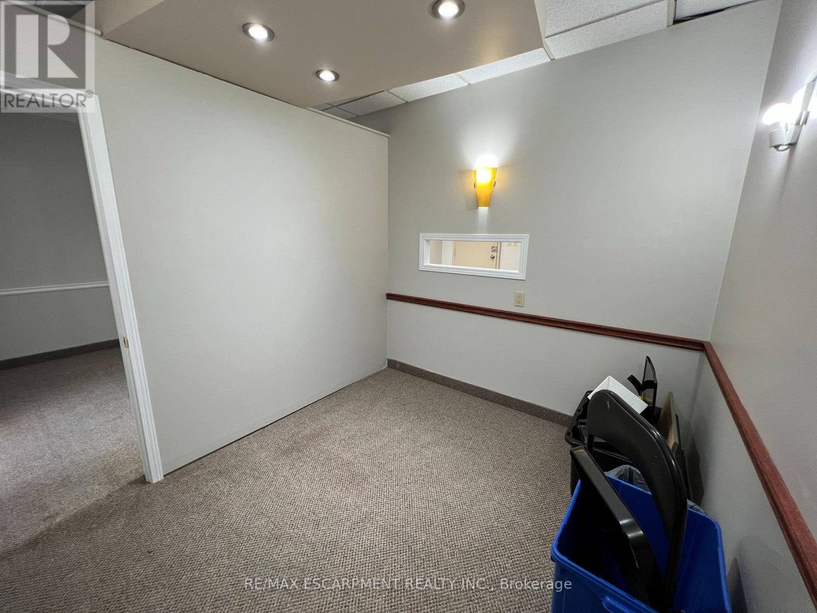 302 - 1030 Upper James Street, Hamilton, Ontario  L9C 6X6 - Photo 18 - X12519918