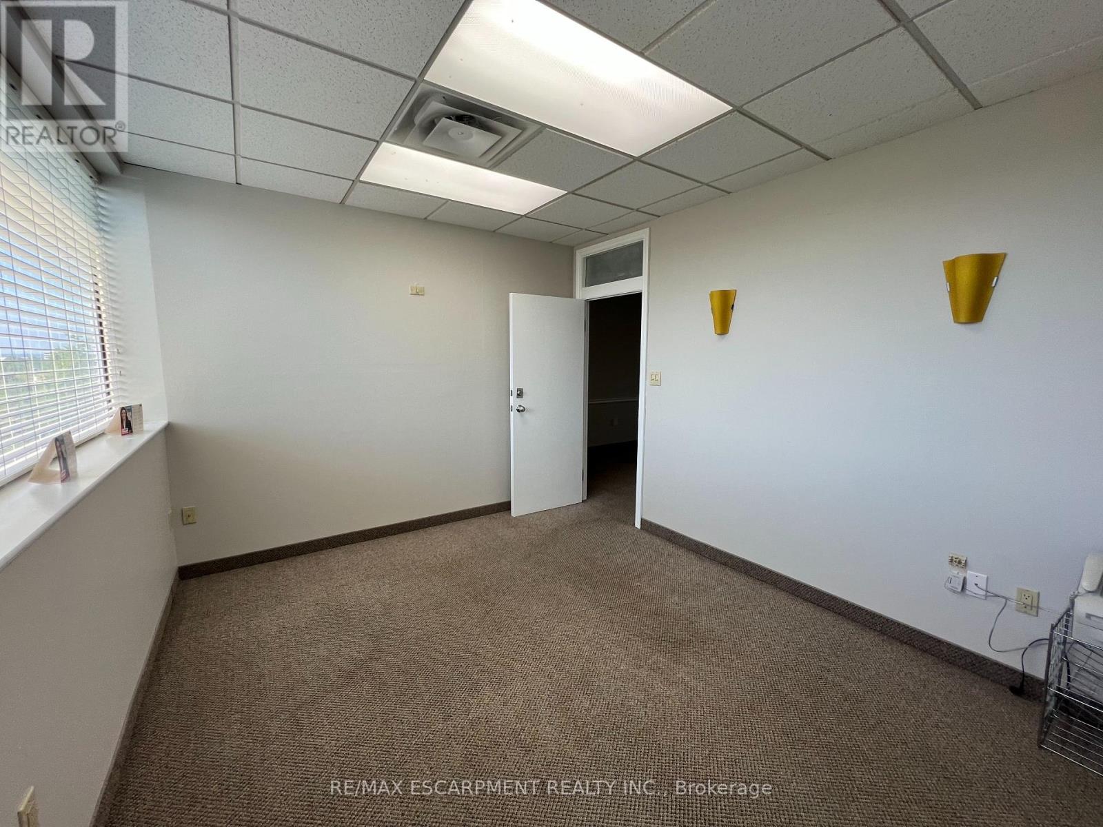 302 - 1030 Upper James Street, Hamilton, Ontario  L9C 6X6 - Photo 22 - X12519918