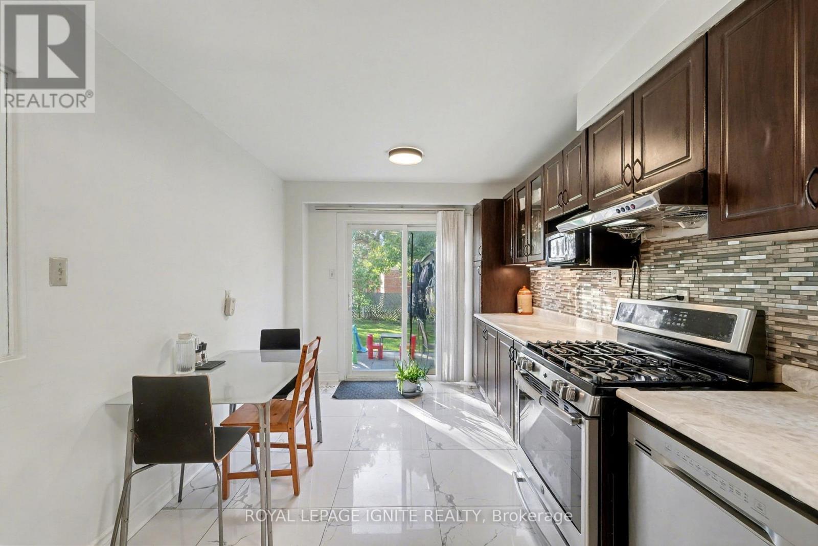 20 John Stoner Drive, Toronto, Ontario  M1B 3A3 - Photo 13 - E12491288