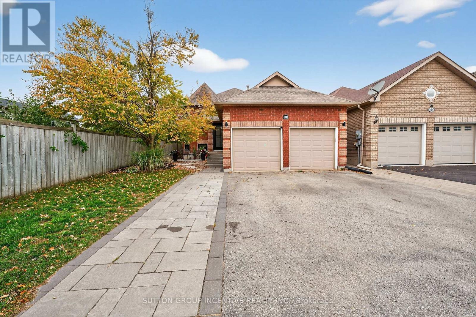 124 HANMER STREET E, Barrie, Ontario